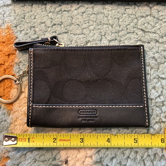 Coach Authentic Signature Wallet and Key pouch - Picture 11 of 14